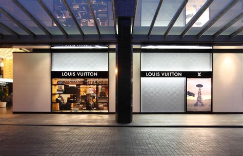 louis vuitton melbourne crown uk.